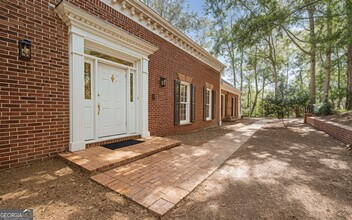 80 Cliffcreek Trce NE in Atlanta, GA - Building Photo - Building Photo