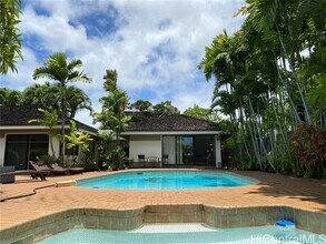 1029 Koloa St in Honolulu, HI - Building Photo - Building Photo