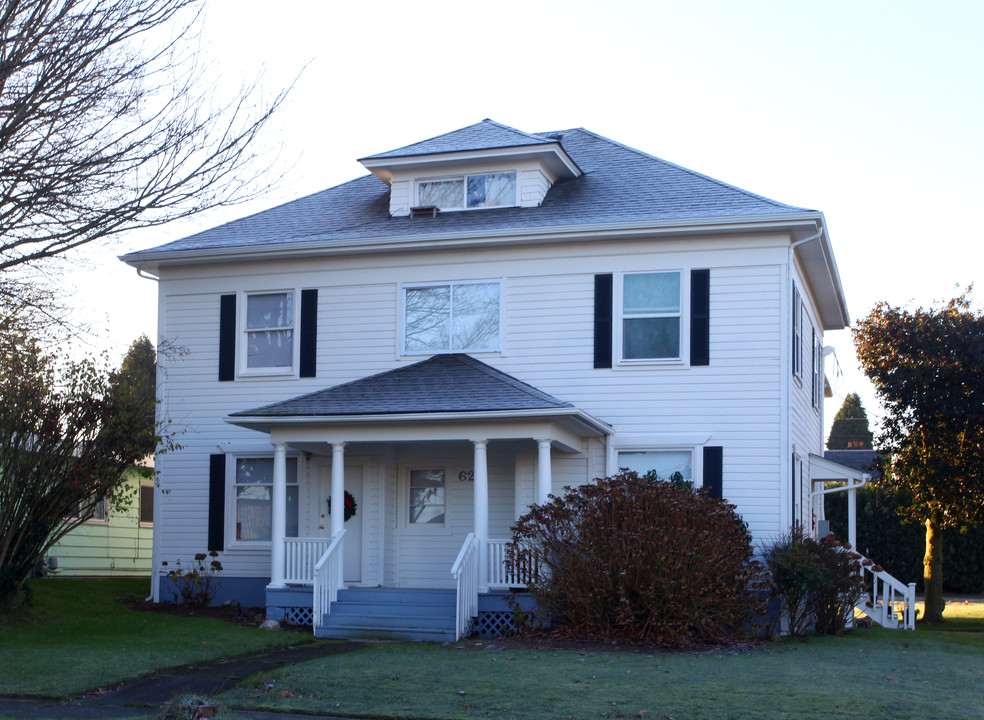 The White House in Tacoma, WA - Foto de edificio