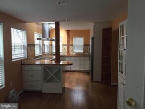 2921 S Grant St in Arlington, VA - Building Photo - Building Photo