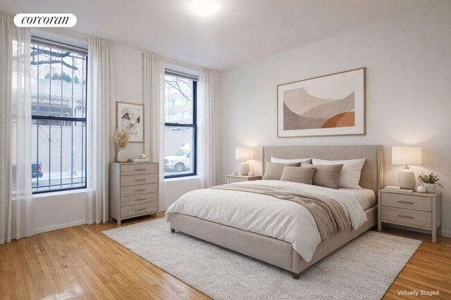 306 W 51st St in New York, NY - Building Photo - Building Photo