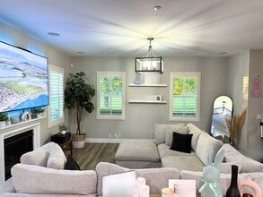 5053 S Heritage Paseo in Ontario, CA - Foto de edificio - Building Photo