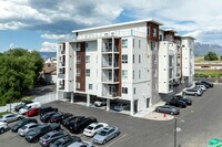 2101 N Main St in Sunset, UT - Foto de edificio - Building Photo