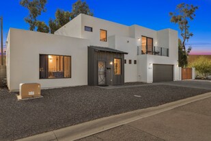 1923 E Monterey Way in Phoenix, AZ - Building Photo