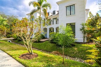1412 Hemingway Pl in Naples, FL - Building Photo - Building Photo