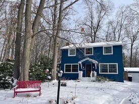 1433 Catalina Dr in Ann Arbor, MI - Building Photo