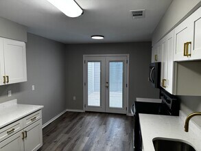 926 Holbrook Cir in Fort Walton Beach, FL - Building Photo - Building Photo