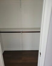 6918 Irvington Blvd in Houston, TX - Foto de edificio - Building Photo