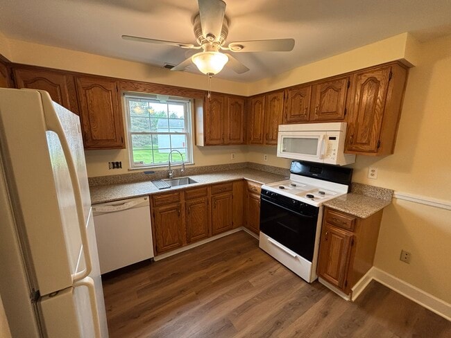 32A Chestnut Ct in Hilton, NY - Building Photo - Building Photo