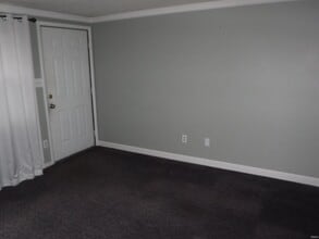 5624 Gates Dr in Fort Wayne, IN - Building Photo - Building Photo