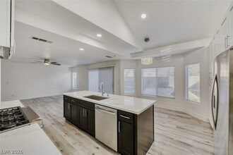 1716 Tesara Vista Pl in Las Vegas, NV - Building Photo - Building Photo