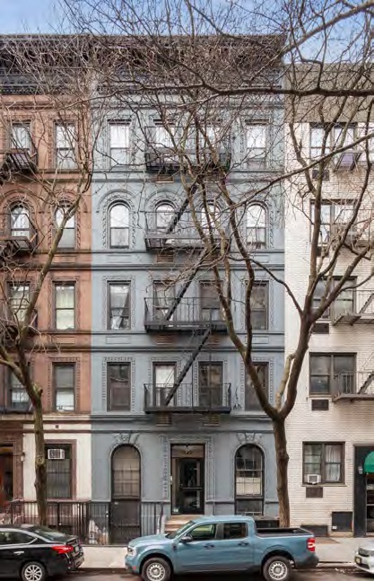 322 E 90th St in New York, NY - Building Photo