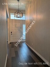 4704 Stonegate Dr in Norman, OK - Building Photo - Building Photo