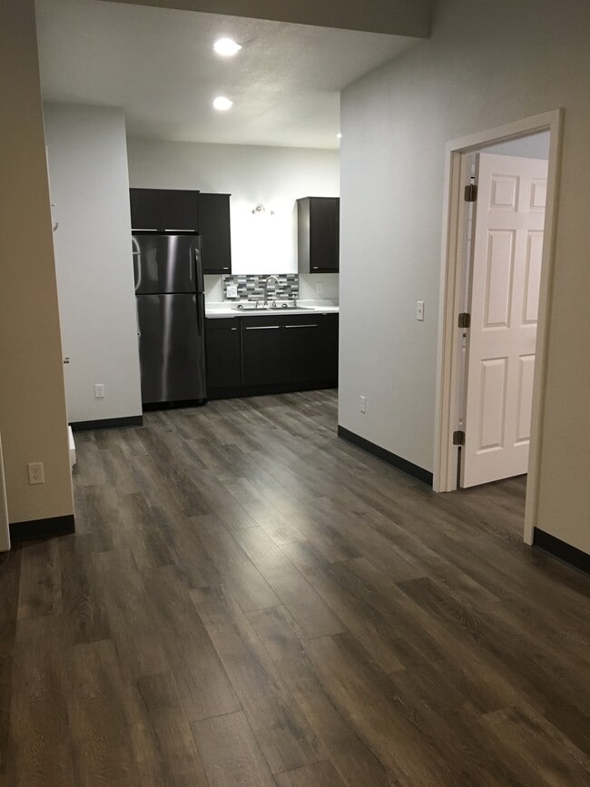 410 E Mill St, Unit 410 E Mill Street