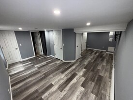 8 Woody Pl in Mount Sinai, NY - Building Photo