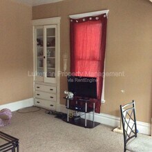 720 Village St in Kalamazoo, MI - Building Photo - Building Photo