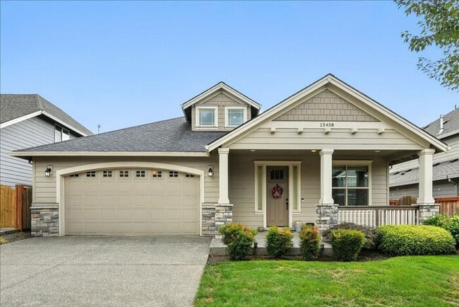 15458 SE Pioneer Dr in Clackamas, OR - Building Photo - Building Photo