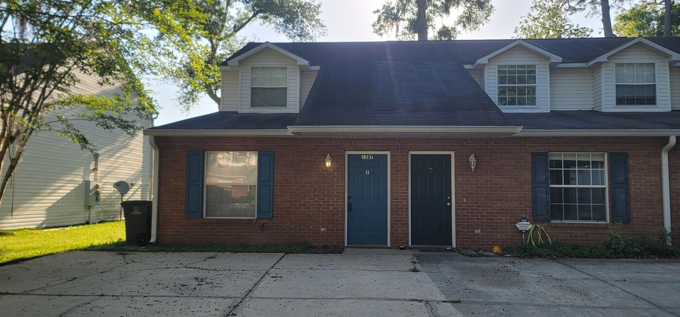 1387 Castelnau Ct in Tallahassee, FL - Building Photo