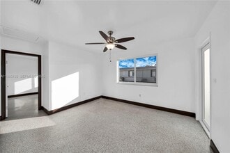 3471 SW 3rd St in Miami, FL - Foto de edificio - Building Photo