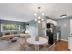 504 W Franklin Ave in Minneapolis, MN - Building Photo