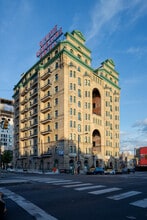 655 N Broad St in Philadelphia, PA - Building Photo - Building Photo