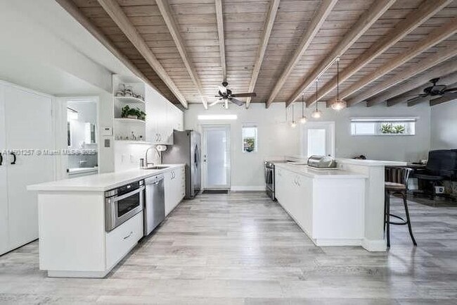 property at 3309 SW 16th St