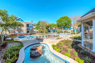 The Grayson at Baybrook Apartments