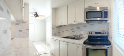 8108 Langdon Ave, Unit 2 in Los Angeles, CA - Building Photo - Building Photo