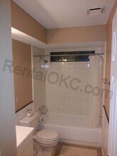 10400 Caton Pl in Midwest City, OK - Building Photo - Building Photo