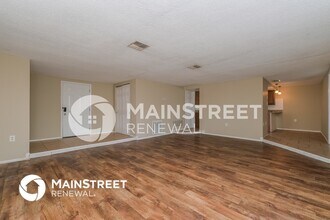 9141 Suffolk Ln in Port Richey, FL - Foto de edificio - Building Photo