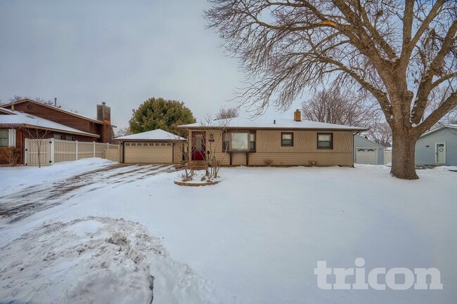 3363 69th St E in Inver Grove Heights, MN - Building Photo - Building Photo