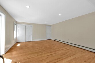 4 School St, Unit 2 in Boston, MA - Building Photo - Building Photo