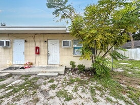 2925 N 46th St, Unit B in Tampa, FL - Building Photo