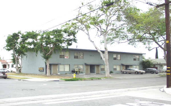 9636-9644 1/2 Belmont St in Bellflower, CA - Building Photo - Building Photo