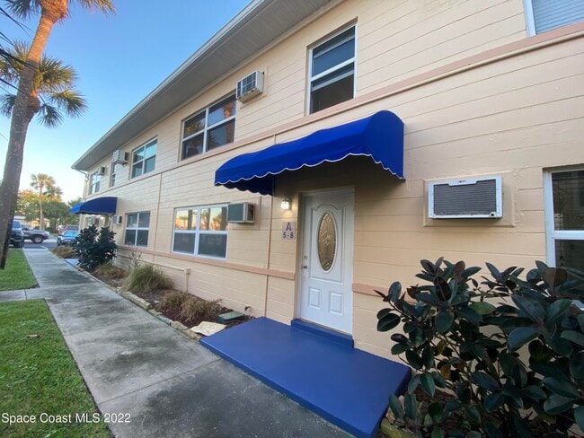 380 N Brevard Ave in Cocoa Beach, FL - Building Photo - Building Photo