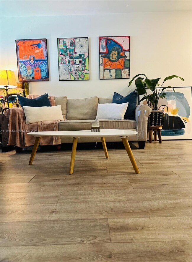 1002 NE 119th St in Biscayne Park, FL - Building Photo - Building Photo