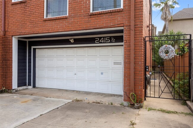 property at 2415 Dunlavy St