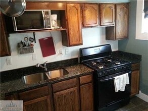 418 W Lapeer St, Unit Front Unit in Lansing, MI - Building Photo - Building Photo