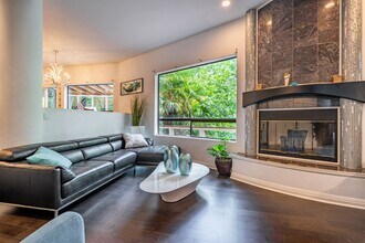 1620 187th Ave NE in Bellevue, WA - Building Photo - Building Photo