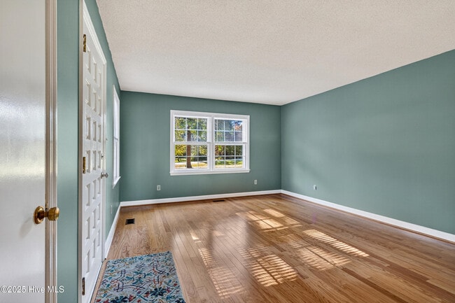 259 Shoreline Dr in New Bern, NC - Building Photo - Building Photo