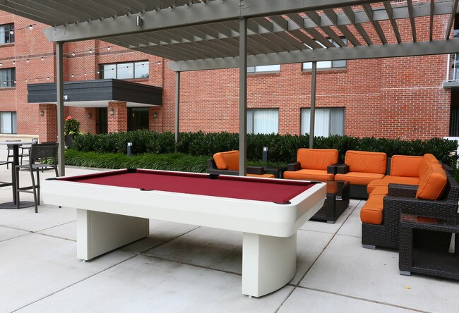 Cortland Landmark in Alexandria, VA - Building Photo - Building Photo