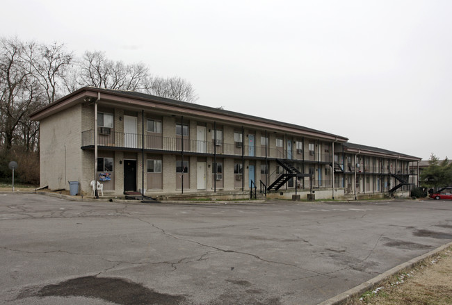 Lexington Garden Apartments in Madison, TN - Building Photo - Building Photo