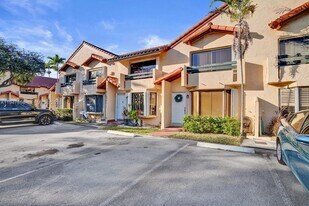 10102 SW 77th Ct in Miami, FL - Building Photo