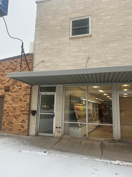 1908 W Main St in Rapid City, SD - Building Photo