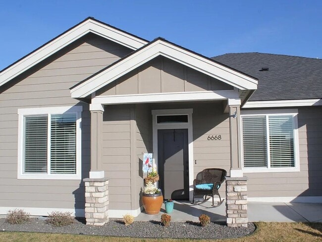 property at 6668 W 38th Ave