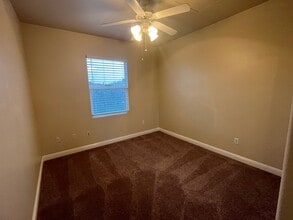 4800 Westlake Pkwy in Sacramento, CA - Building Photo - Building Photo