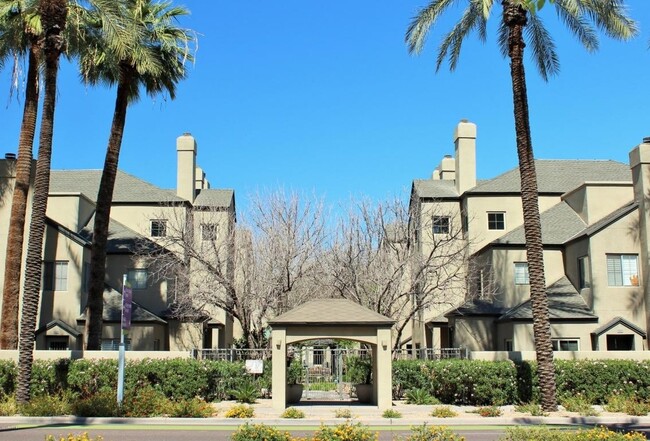 100 E Fillmore St in Phoenix, AZ - Building Photo - Building Photo