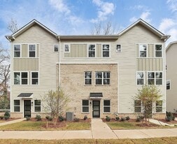 3956 Hager Dr in Charlotte, NC - Building Photo