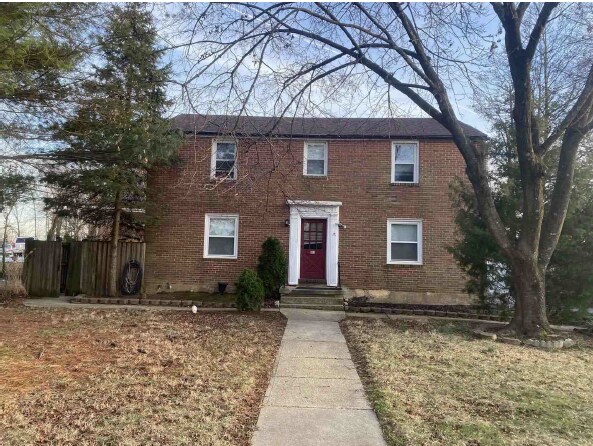 501 Milford Mill Rd in Pikesville, MD - Building Photo