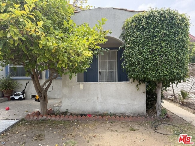 property at 1444 W 25th St